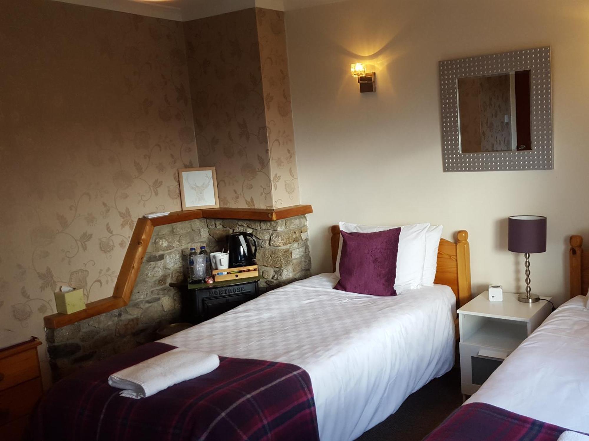 Carn Mhor Bed And Breakfast Aviemore Habitación foto