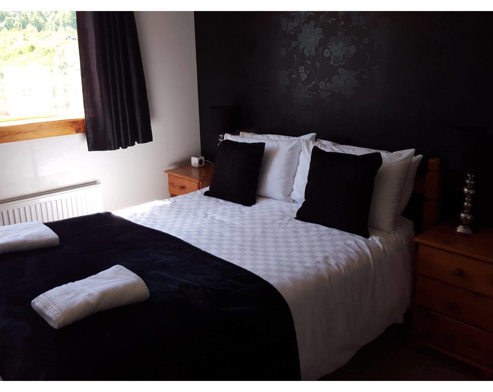 Carn Mhor Bed And Breakfast Aviemore Exterior foto