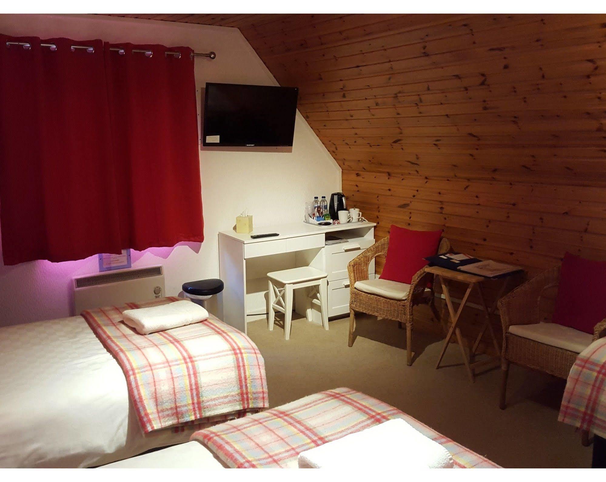 Carn Mhor Bed And Breakfast Aviemore Exterior foto