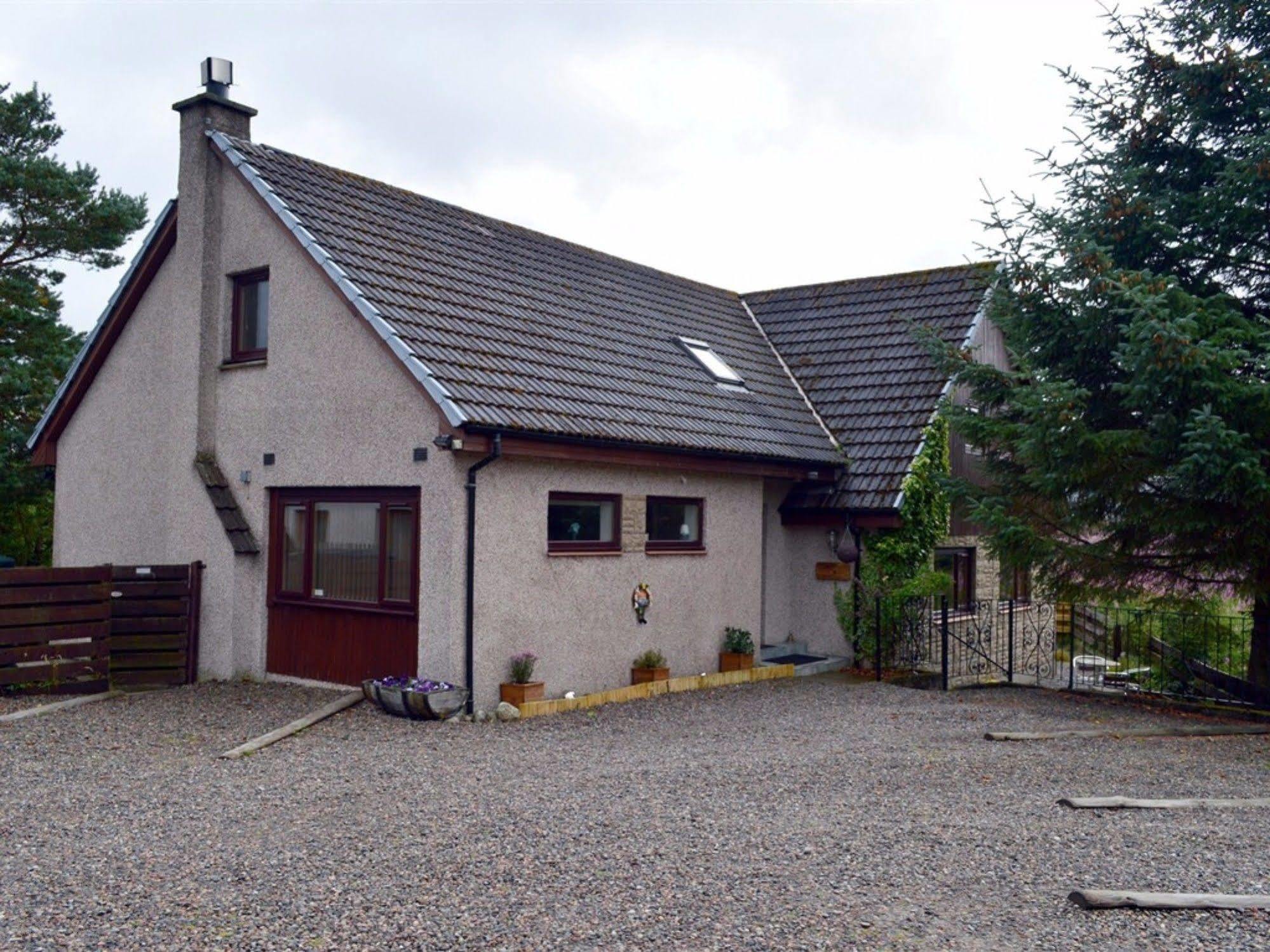 Carn Mhor Bed And Breakfast Aviemore Exterior foto